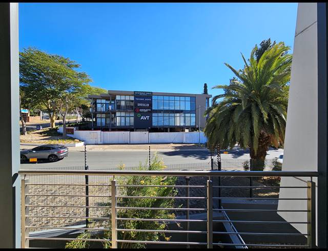 358M² OFFICE TO LET IN BRYANSTON